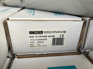 Ca. 140x Led armatuur IP65 T5 fixture 2x14W Teco Professional